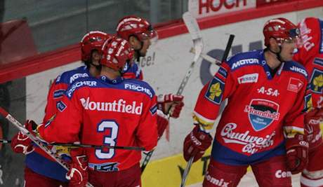 Hokejisté eských Budjovic nedotáhli ani nadjn rozehraný duel proti Litvínovu