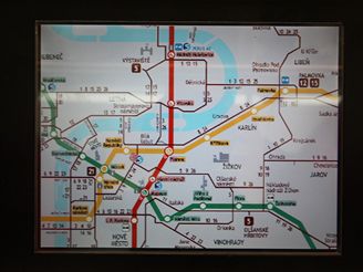 Informační systém zobrazuje aktuální polohu tramvaje na mapě Prahy
