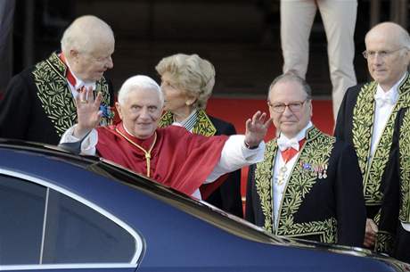 Oficiální návtva papee Benedikta XVI. v Paíi