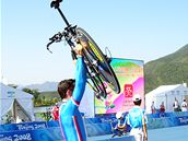 �eský cyklista Ji�í Je�ek získal na paralympijských hrách v Pekingu zlatou medaili v �asovce mezi t�lesn� handicapovanými s podkolenní amputací.
