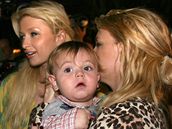 Paris Hiltonová a Britney Spears se svým synem 