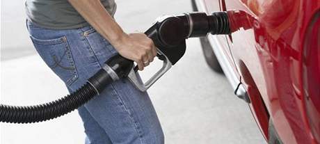 Benzin bude podle analytik dále zdraovat.