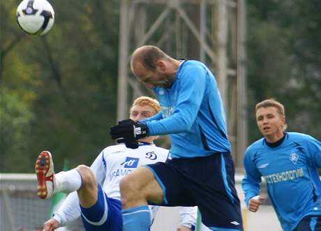 eský útoník Jan Koller se v ruské lize opt mní v obávaného stelce