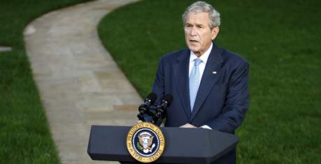 Prezident George W. Bush komentuje finanční záchranný plán.