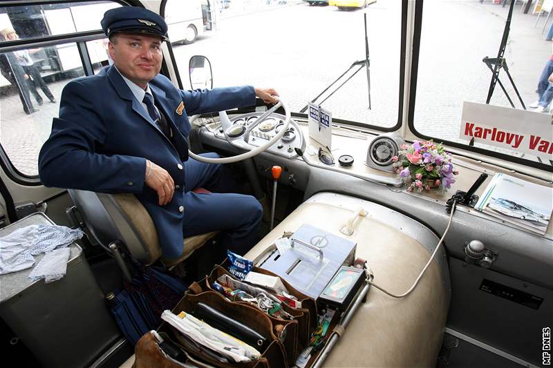 Zkratka RTO v oznaení autobusu znamená: rámový, trambusový, osobní.