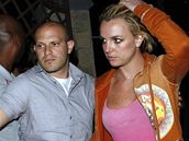Britney Spears se svými ochránci