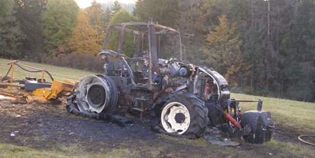 Traktor Zetor splen porem u Rudnku nedaleko Vrchlab
