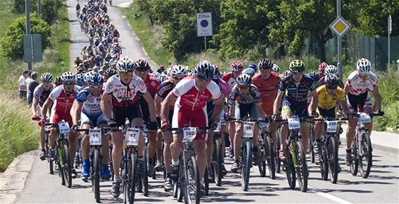 cyklistika, horská kola, ilustraní foto