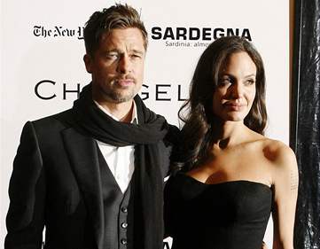 Angelina Jolie s Bradem Pittem na premie Changeling