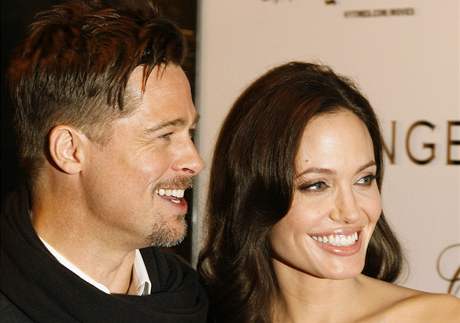 Angelina Jolie s Bradem na premie Changeling