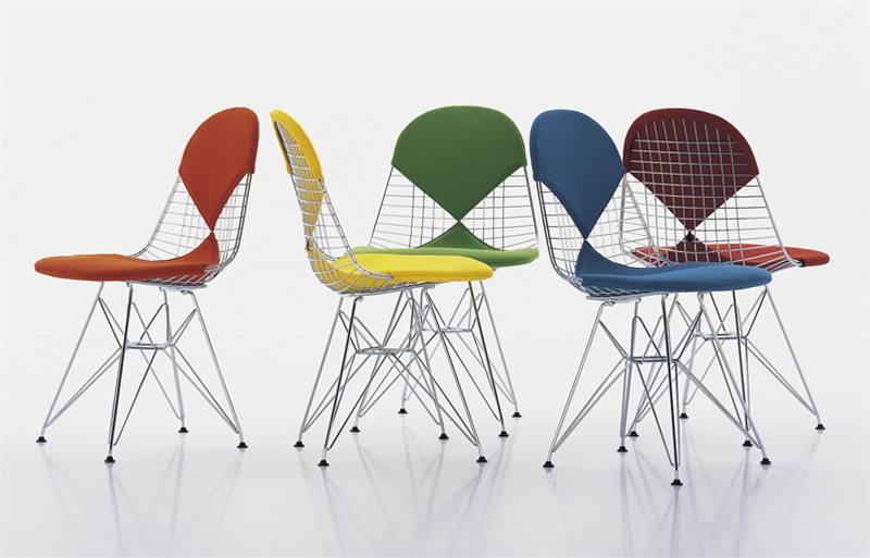 Z výstavy Eames by Vitra - idle Wire Chair, od r. 1951