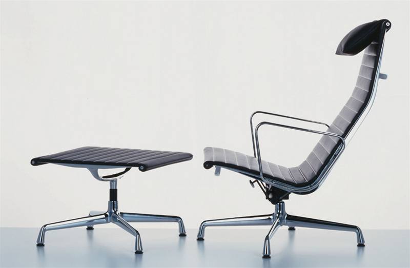 Z výstavy Eames by Vitra - keslo Alu Chair, od r. 1958