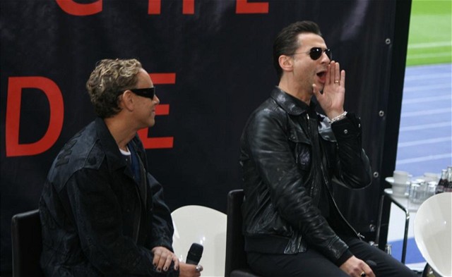 Andy Fletcher (vpravo) je členem a nepsaným mluvčím kapely Depeche Mode.