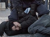 Fanouci Dinama Záheb se na Staromstském námstí opt poprali s policií.