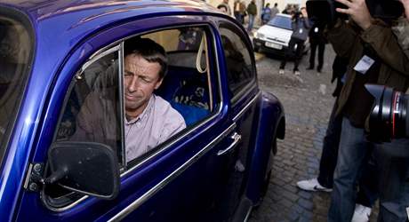 Pavel Bm v aut ped tbem ODS. (18. jna 2008)