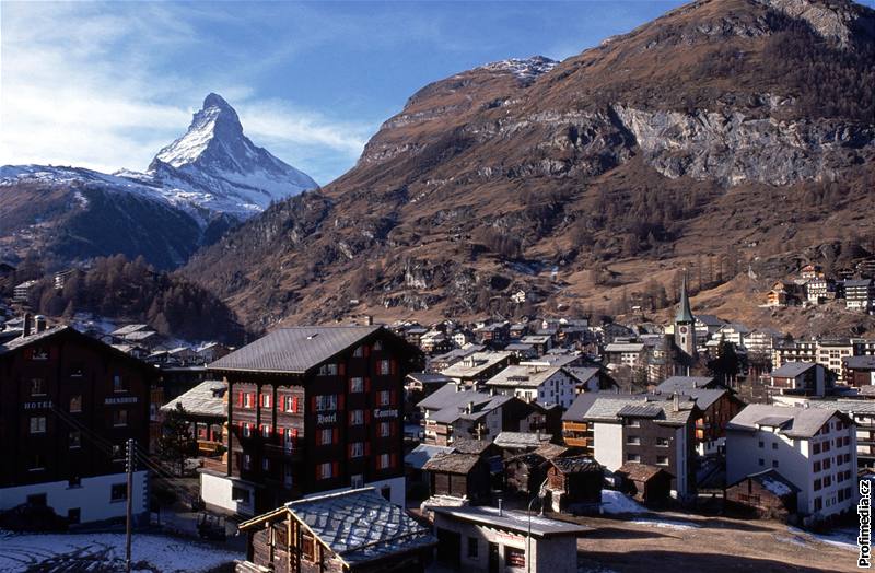 Ve výcarském msteku Zermatt, které leí na úpatí Matterhornu, je zákaz vjezdu aut