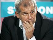 Polsko - �esko, zadumaný trenér Rada.