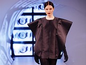 Zdeka Imreczeová (kolekce Origami) - Shooting Fashion Stars 2008