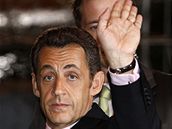 Sarkozy opt drádí okolí, tentokrát se zamil na zasedací poádek.