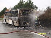 Po�ár autobusu na D1