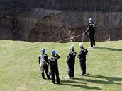 Ve Stromovce se opt propadla ást louky (12. íjna 2008)