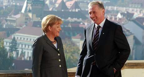 Premiér Mirek Topolánek jednal v Praze s nmeckou kancléskou Angelou Merkelovou mimo jiné i o Lisabonské smlouv.