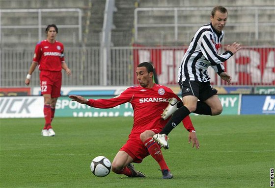 Fotbalisté eských Budjovic si pekvapiv odvezli z Brna bod.