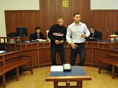 Brn�nský soud za�al �e�it lo�skou bitku neonacist� s policií na prvomájové demonstraci v centru m�sta