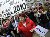 Sklá�i se krom� zá�ijové mzdy asi nedo�kají ani výplaty za �íjen a listopad.