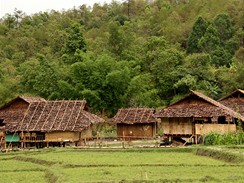 Thajsko, z treku dungl za horskmi kmeny