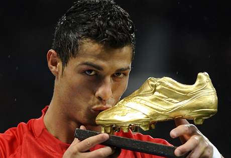 Ronaldo se v Anglii stal nejlep�ím hrá�em. Doká�e to i ve �pan�lsku?