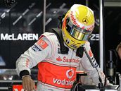 Trénink na Velkou cenu Brazílie, Lewis Hamilton opoutí svj vz