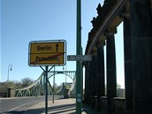 Nmecko, Berlín, Glienicker Brücke