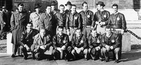 eskoslovenský hokejový tým v listopadu 1948 v Paíi.