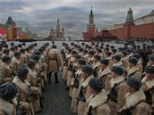 Rusko si pipomnlo vojenskou pehlídku z roku 1941 po ní li vystupující vojáci rovnou na frontu. (07.11.2008)