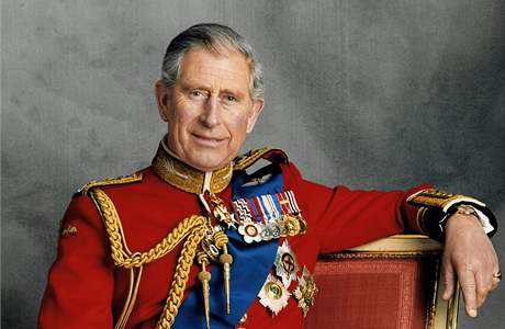 Princ Charles slaví edesátiny.