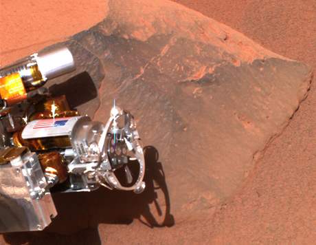 Spirit a jeho sesterská sonda Opportunity psobí na Marsu od ledna 2004.