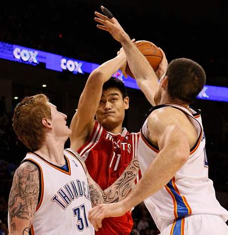 Oklahoma City - Houston: Jao Ming 