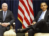 John McCain a Barack Obama p�i setkání v Chicagu (17. listopadu 2008)