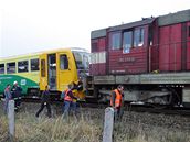Sráka vlak ve dírci nad Doubravou