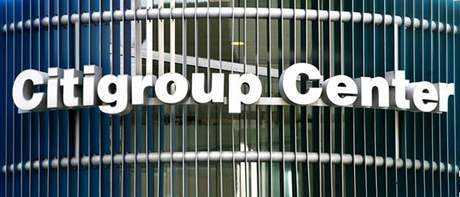 Citigroup prodá svou divizi komoditního obchodování ropné firm Occidental Petroleum.
