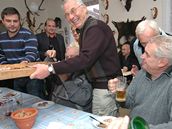 Milo� Zeman s ministry své vlády na zabíja�ce