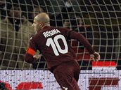 AC Milán - Turín: Alessandro Rosina práv pekonal brankáe Christiana Abbiatiho