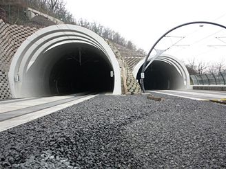 Nové spojení - tunely na Hlavní nádr.