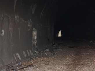 Nové spojení - původní jednokolejný tunel 