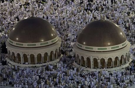 Statisíce muslim kadoron vyrazí na posvátnou pou do Mekky