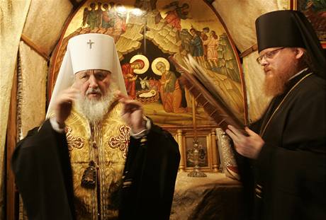 ádnou hlavu ruské pravoslavné církve zvolí velký snm do pl roku. Metropolita Kirill je podle médií favoritem.