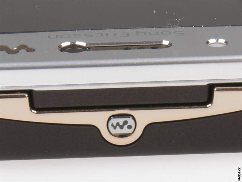 Sony Ericsson W705