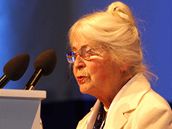 P�edsedkyn� Konfederace politických v�z�� Nad�da Kavalírová na kongresu ODS (6. 12. 2008)