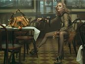Madonna v reklamní kampani znaky Louis Vuitton